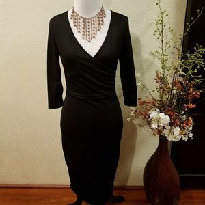 Joe & Elle Black Fitted Vneck Dress Size XS